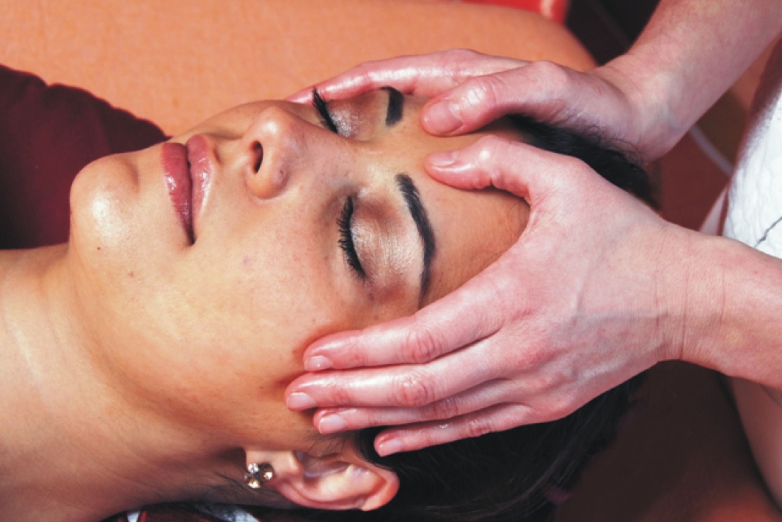 Gesichtsmassage Frau